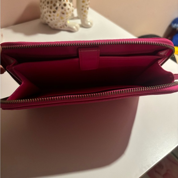 Marc by Marc Jacobs Pink Wallet/ Tablet Case - Picture 3 of 4